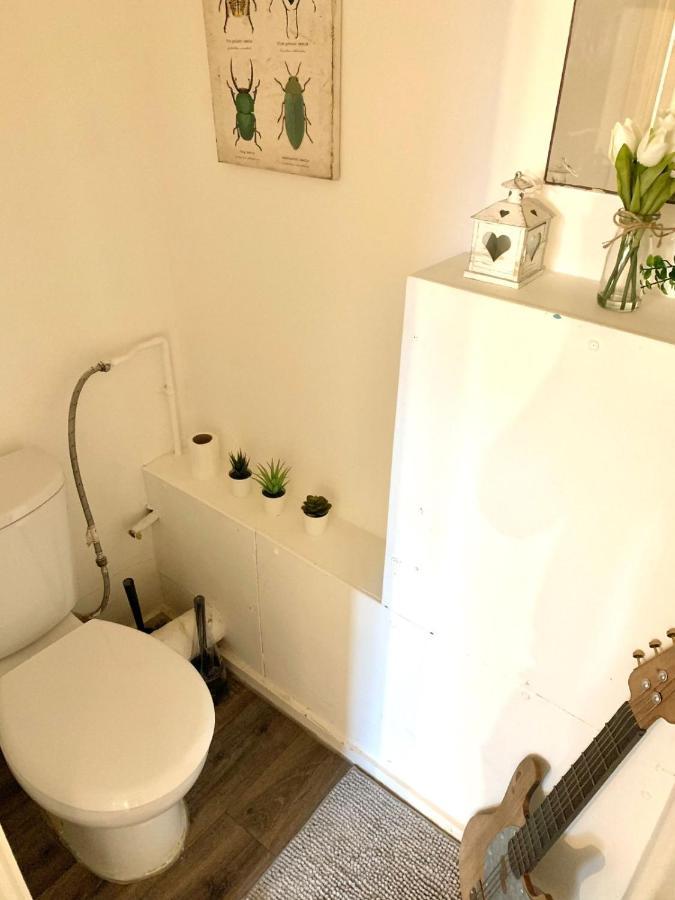 Private Bedrooms In A Flat! Home Away From Home! Shared Bathroom London Eksteriør bilde